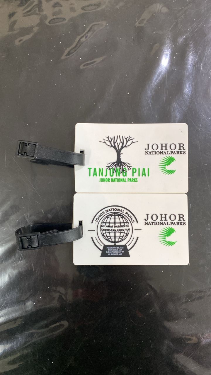 LUGGAGE TAG